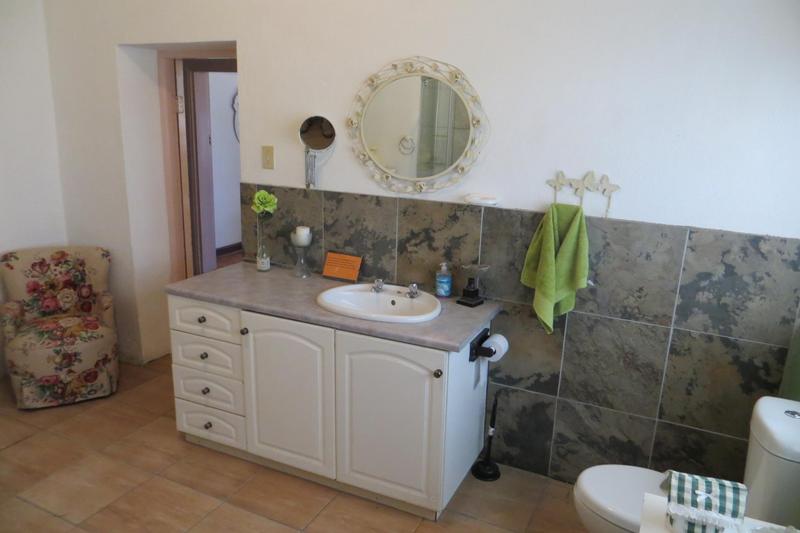 4 Bedroom Property for Sale in Nieu Bethesda Eastern Cape